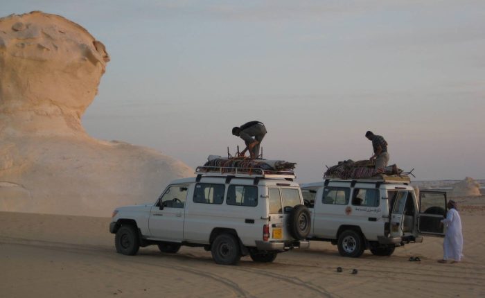 white desert safari and bahariya oasis by 4x4 jeeps