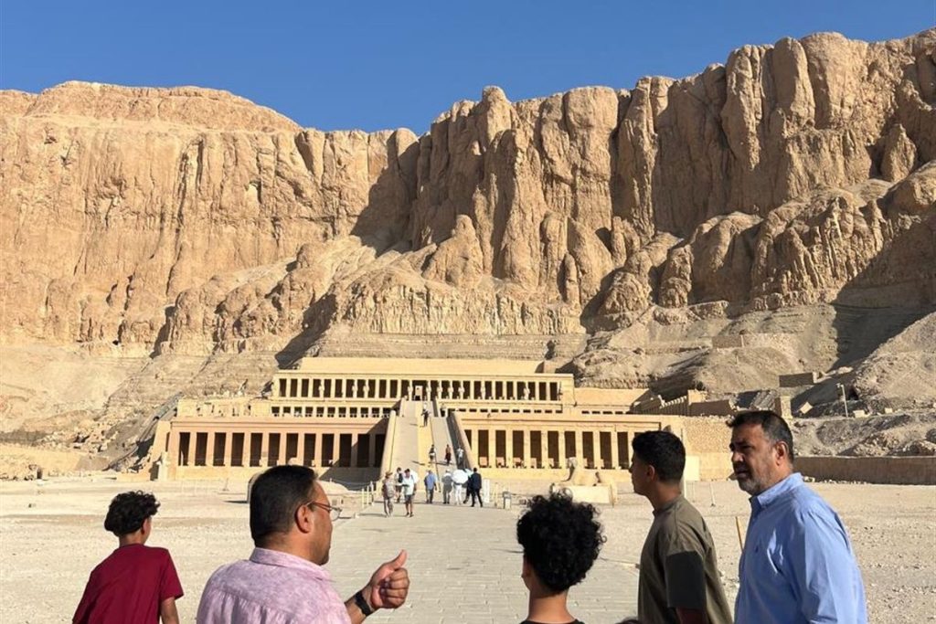 Guide with guests at the Temple of Hatshepsut, Luxor