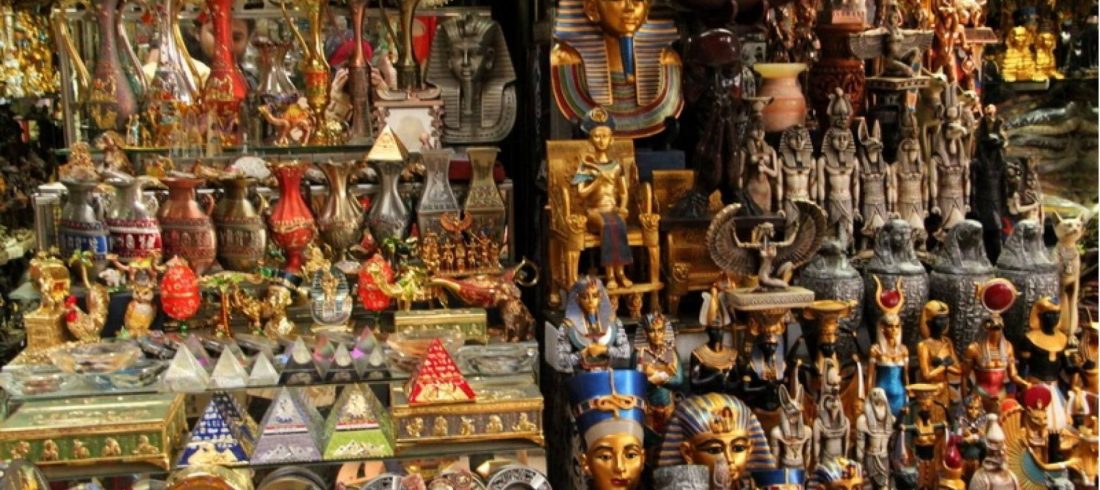 Colourful lanterns and souvenirs for sale in Khan el-Khalili bazaar, Cairo