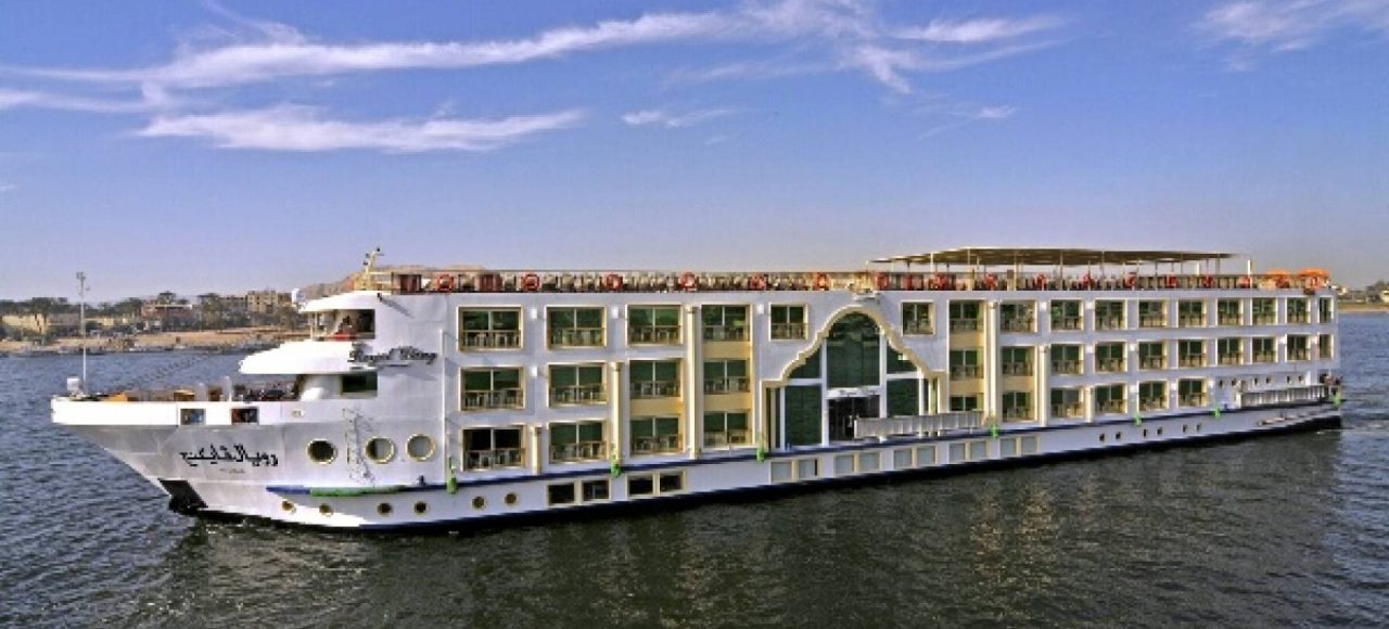 White Nile cruise ship sailing on the river between Luxor and Aswan