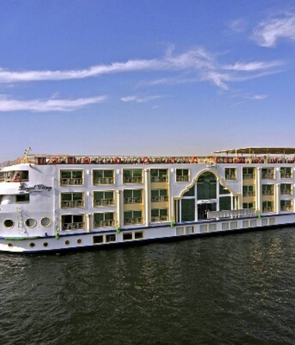 White Nile cruise ship sailing on the river between Luxor and Aswan