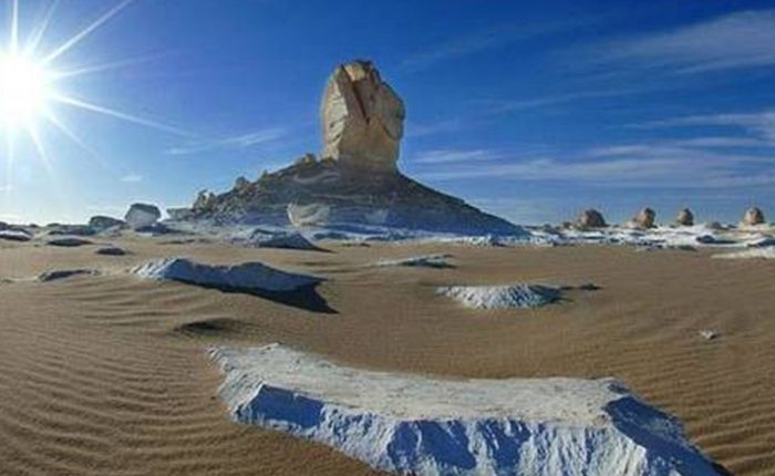 White Desert landscape with chalk rock formations, Egypt